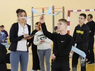 «Лети, модель!»