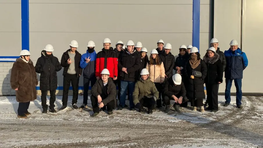 Экскурсия для будущих специалистов: школьники 9-ых класса в гостях у АО КЗМК.