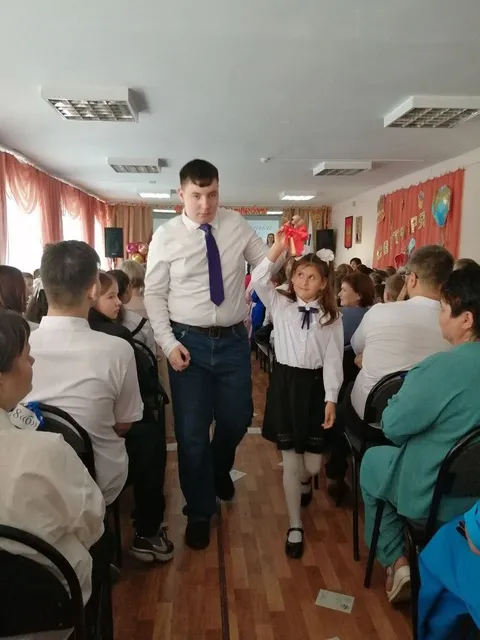 Первый звонок прозвенел!