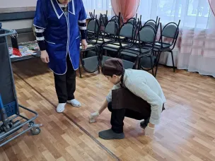 Подготовка актового зала к новогодним праздникам